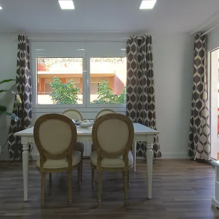 Ronda Sant Antoni Apartment Girona