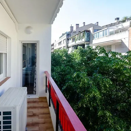Ronda Sant Antoni Apartment Girona