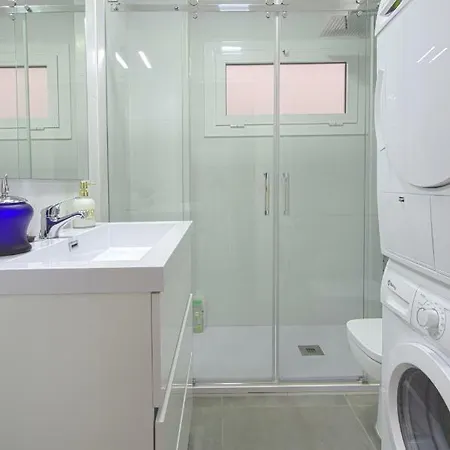 Ronda Sant Antoni Apartment